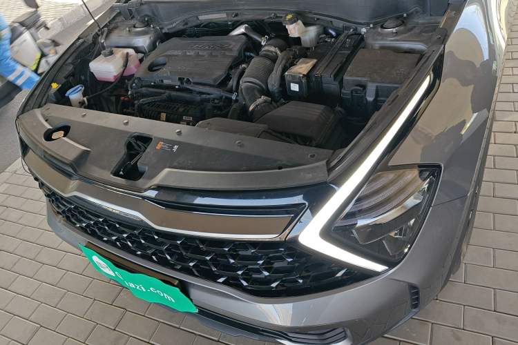 Used Kia Sportage (Chinese Domestic Model) 2023 2.0T Two-Wheel-Drive Prestige Edition Engine Bay Left