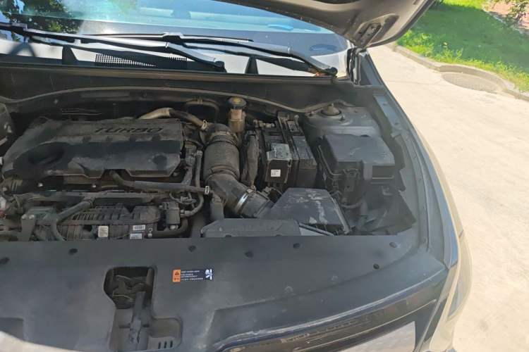 Used Kia Sportage (Chinese Domestic Model) 2023 2.0T Two-Wheel-Drive Prestige Edition Engine Bay Left