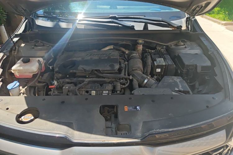 Used Kia Sportage (Chinese Domestic Model) 2023 2.0T Two-Wheel-Drive Prestige Edition Engine Bay