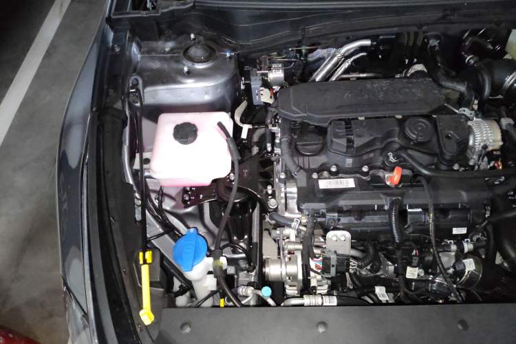 Used Kia Sportage (Chinese Domestic Model) 2023 1.5T Two-Wheel Drive Prestige Edition Engine Bay Right