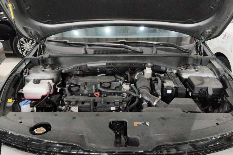 Used Kia Sportage (Chinese Domestic Model) 2023 1.5T Two-Wheel Drive Prestige Edition Engine Bay