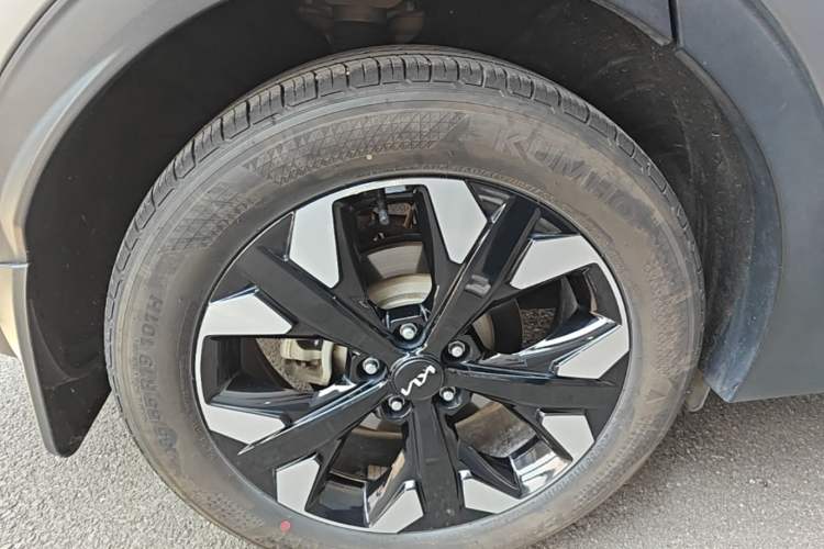 Used Kia Sportage (Chinese Domestic Model) 2023 2.0T Two-Wheel-Drive Prestige Edition Exterior 2