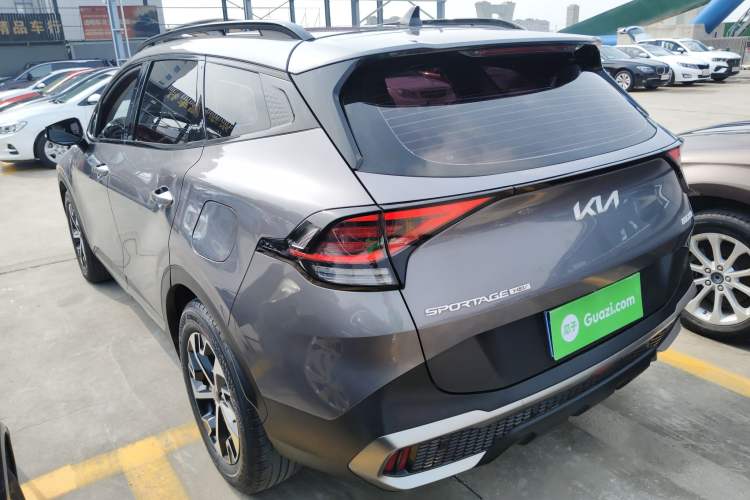 Used Kia Sportage (Chinese Domestic Model) 2023 2.0L HEV Two-Wheel Drive Flagship Edition Exterior 3