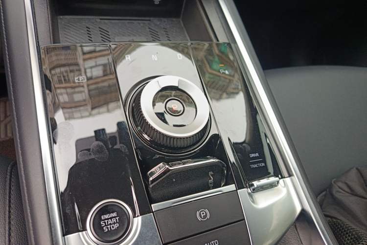 Used Kia Sportage (Chinese Domestic Model) 2023 2.0T Two-Wheel-Drive Prestige Edition Gear Lever