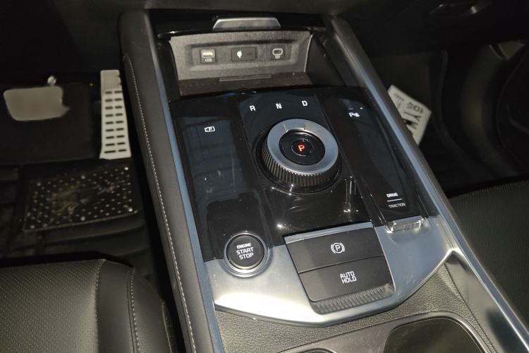 Used Kia Sportage (Chinese Domestic Model) 2023 2.0T Two-Wheel-Drive Prestige Edition Gear Lever