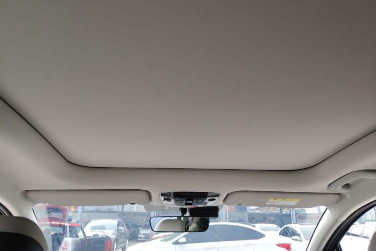 Used Kia Sportage (Chinese Domestic Model) 2023 2.0L HEV Two-Wheel Drive Flagship Edition Headliner