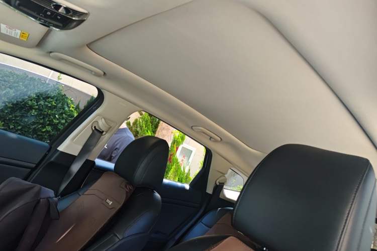 Used Kia Sportage (Chinese Domestic Model) 2023 2.0T Two-Wheel-Drive Prestige Edition Headliner