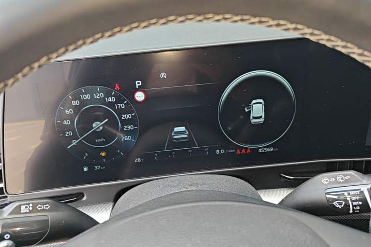 Used Kia Sportage (Chinese Domestic Model) 2023 2.0T Two-Wheel-Drive Prestige Edition Instrument Cluster