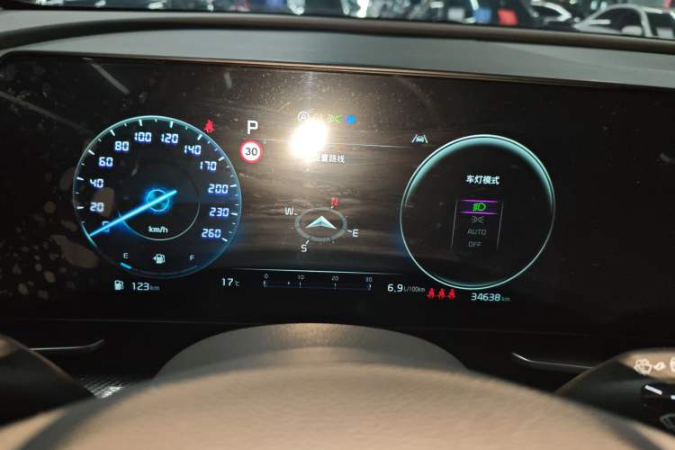 Used Kia Sportage (Chinese Domestic Model) 2023 1.5T Two-Wheel Drive Prestige Edition Instrument Cluster
