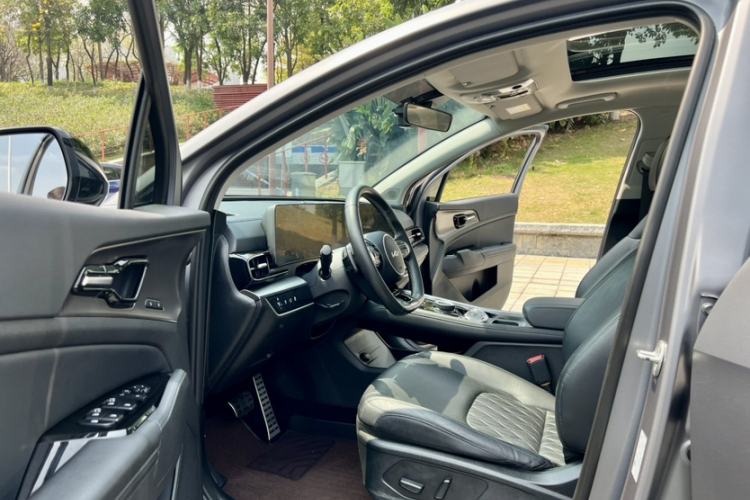Used Kia Sportage (Chinese Domestic Model) 2023 2.0T Two-Wheel Drive Flagship Edition Interior 10