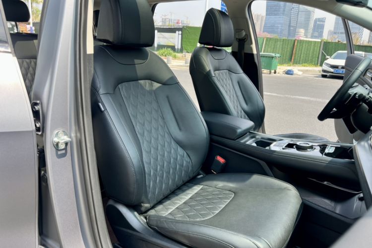 Used Kia Sportage (Chinese Domestic Model) 2023 2.0T Two-Wheel Drive Flagship Edition Interior 11