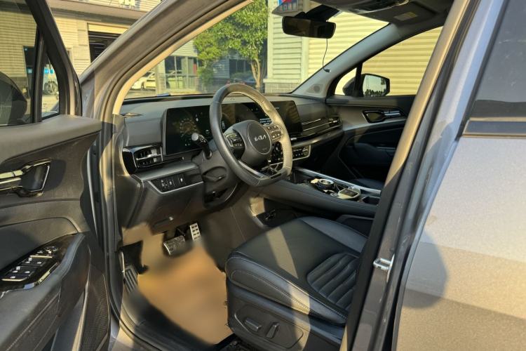 Used Kia Sportage (Chinese Domestic Model) 2023 2.0T Two-Wheel-Drive Prestige Edition Interior 2