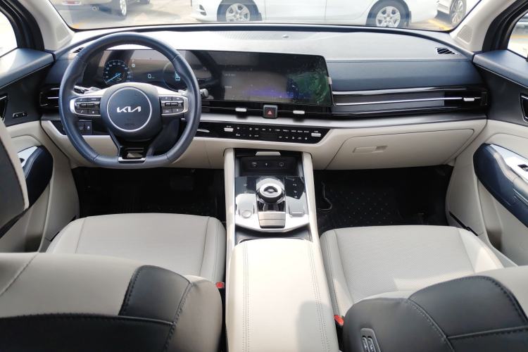 Used Kia Sportage (Chinese Domestic Model) 2023 2.0L HEV Two-Wheel Drive Flagship Edition Interior 2