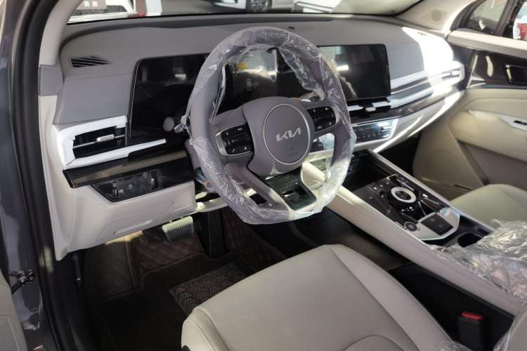 Used Kia Sportage (Chinese Domestic Model) 2023 1.5T Two-Wheel Drive Prestige Edition Interior 3
