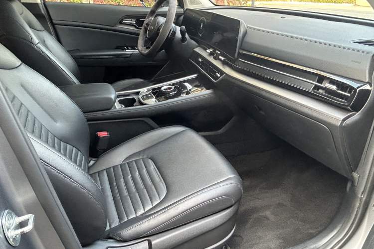 Used Kia Sportage (Chinese Domestic Model) 2023 2.0T Two-Wheel-Drive Prestige Edition Interior 4