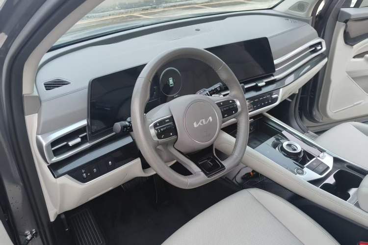 Used Kia Sportage (Chinese Domestic Model) 2023 1.5T Two-Wheel Drive Prestige Edition Interior 5