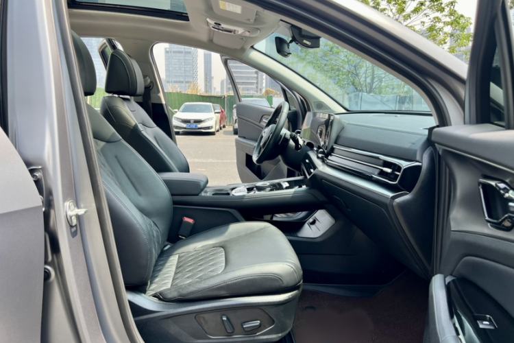 Used Kia Sportage (Chinese Domestic Model) 2023 2.0T Two-Wheel Drive Flagship Edition Interior 7