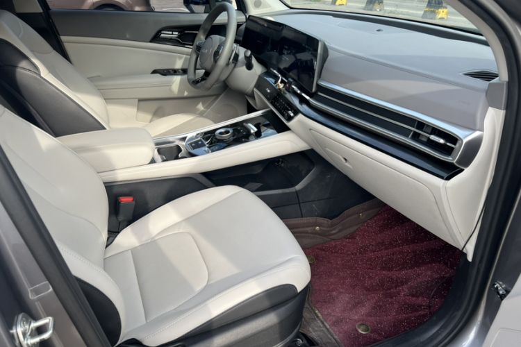 Used Kia Sportage (Chinese Domestic Model) 2023 1.5T Two-Wheel Drive Prestige Edition Interior 9