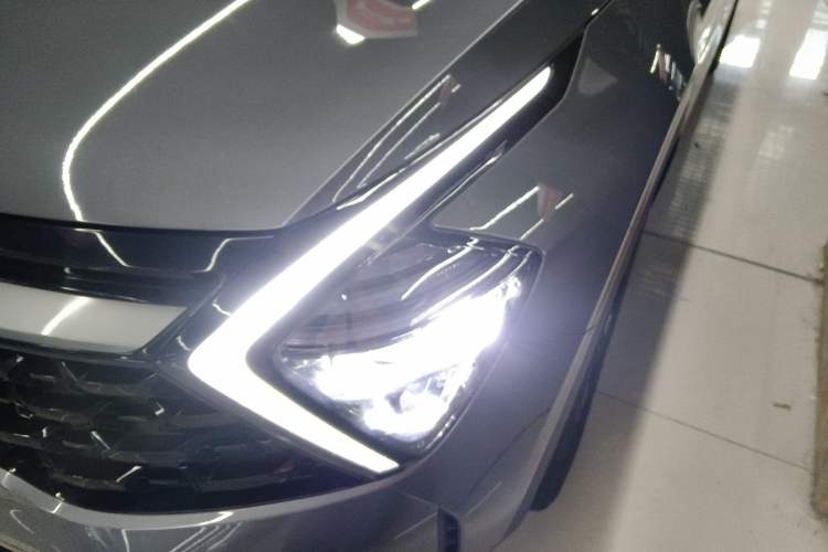 Used Kia Sportage (Chinese Domestic Model) 2023 2.0T Two-Wheel-Drive Prestige Edition Left Front Headlight