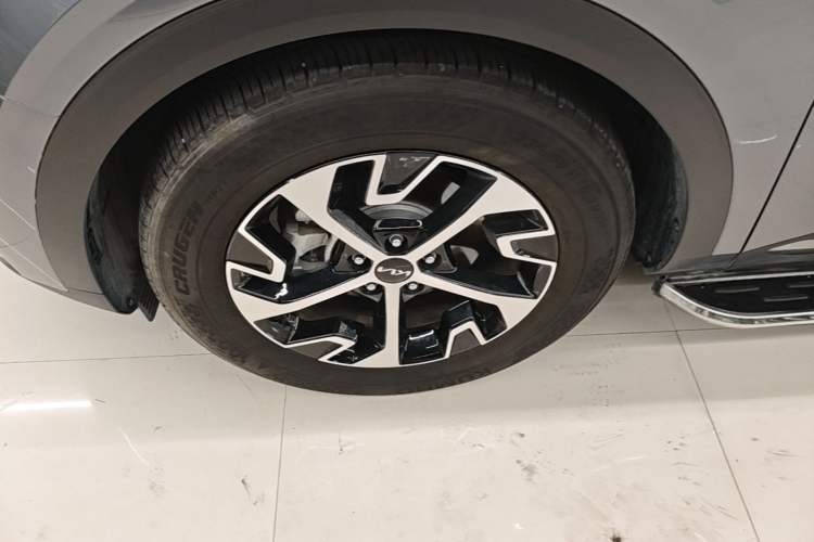 Used Kia Sportage (Chinese Domestic Model) 2023 1.5T Two-Wheel Drive Prestige Edition Left Front Wheel Hub