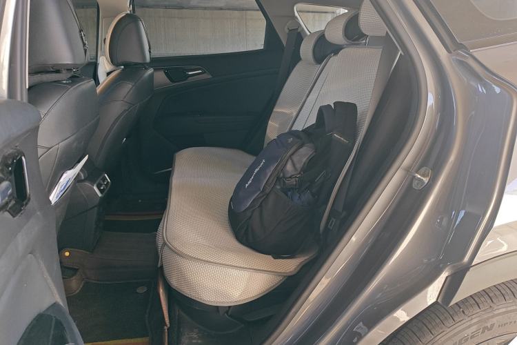Used Kia Sportage (Chinese Domestic Model) 2023 2.0T Two-Wheel-Drive Prestige Edition Left Rear Seat
