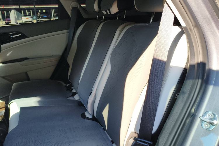 Used Kia Sportage (Chinese Domestic Model) 2023 1.5T Two-Wheel Drive Prestige Edition Left Rear Seat