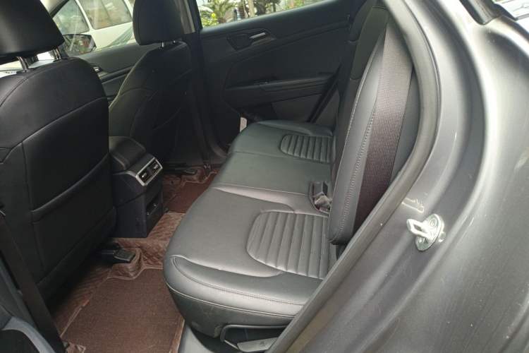 Used Kia Sportage (Chinese Domestic Model) 2023 2.0T Two-Wheel-Drive Prestige Edition Left Rear Seat