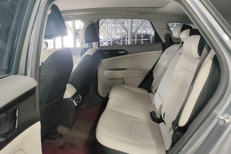Used Kia Sportage (Chinese Domestic Model) 2023 1.5T Two-Wheel Drive Prestige Edition Left Rear Seat