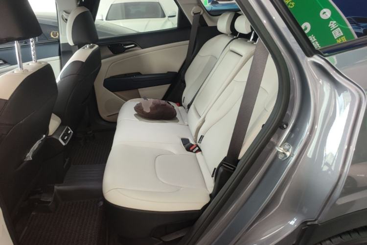 Used Kia Sportage (Chinese Domestic Model) 2023 2.0L HEV Two-Wheel Drive Prestige Edition Left Rear Seat
