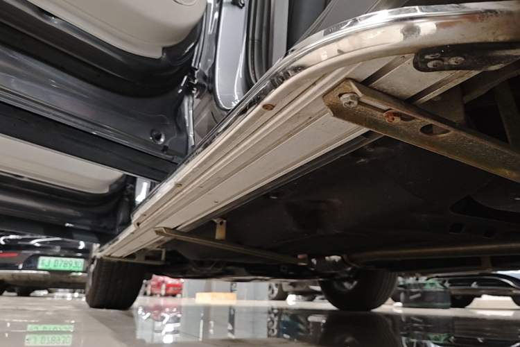 Used Kia Sportage (Chinese Domestic Model) 2023 1.5T Two-Wheel Drive Prestige Edition Left Side Sill
