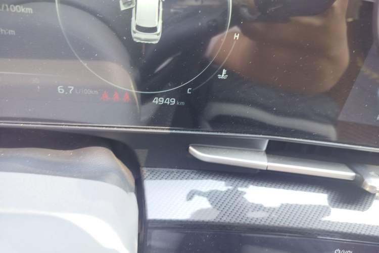 Used Kia Sportage (Chinese Domestic Model) 2023 1.5T Two-Wheel Drive Prestige Edition Odometer Close Up