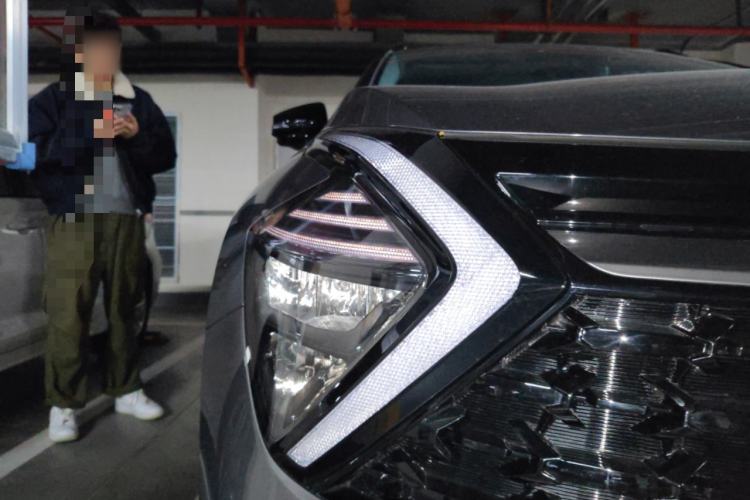 Used Kia Sportage (Chinese Domestic Model) 2023 1.5T Two-Wheel Drive Prestige Edition Right Front Headlight