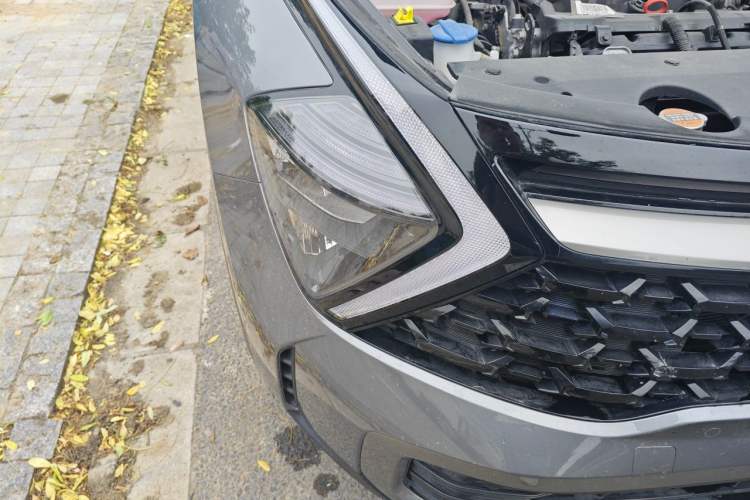 Used Kia Sportage (Chinese Domestic Model) 2023 1.5T Two-Wheel Drive Prestige Edition Right Front Headlight