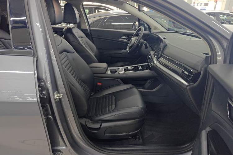 Used Kia Sportage (Chinese Domestic Model) 2023 2.0T Two-Wheel-Drive Prestige Edition Right Front Seat