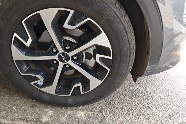 Used Kia Sportage (Chinese Domestic Model) 2023 1.5T Two-Wheel Drive Prestige Edition Right Front Wheel Hub