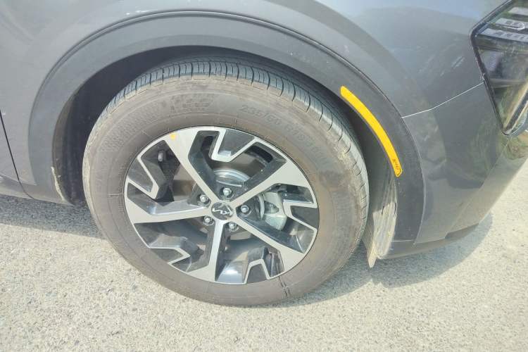 Used Kia Sportage (Chinese Domestic Model) 2023 1.5T Two-Wheel Drive Prestige Edition Right Front Wheel Hub
