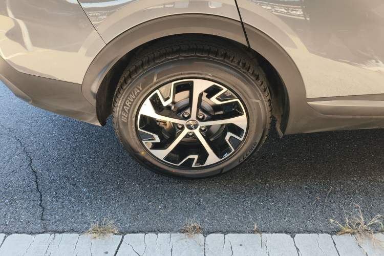 Used Kia Sportage (Chinese Domestic Model) 2023 1.5T Two-Wheel Drive Prestige Edition Right Rear Wheel Hub