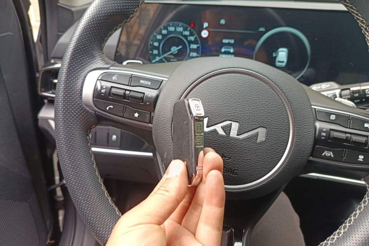 Used Kia Sportage (Chinese Domestic Model) 2023 2.0T Two-Wheel-Drive Prestige Edition Vehicle Key