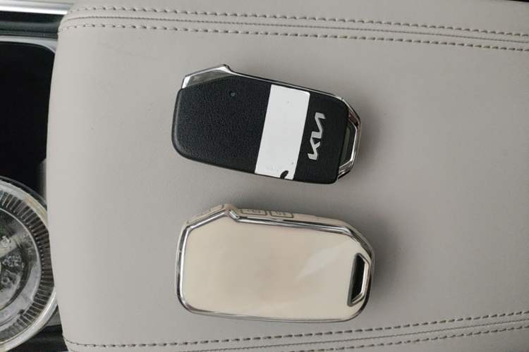 Used Kia Sportage (Chinese Domestic Model) 2023 1.5T Two-Wheel Drive Prestige Edition Vehicle Key