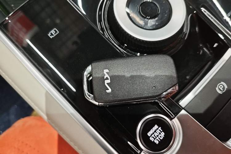 Used Kia Sportage (Chinese Domestic Model) 2023 1.5T Two-Wheel Drive Prestige Edition Vehicle Key