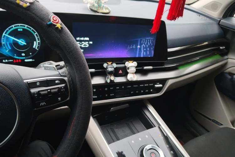 Used Kia Sportage (Chinese Domestic Model) 2023 2.0L HEV Two-Wheel Drive Flagship Edition Audio And AC Panel