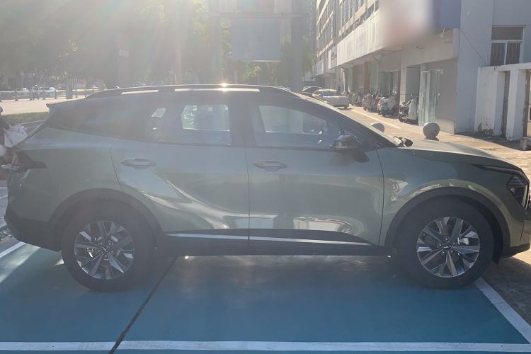 Used Kia Sportage (Chinese Domestic Model) 2023 2.0L HEV Two-Wheel Drive Flagship Edition Exterior 2