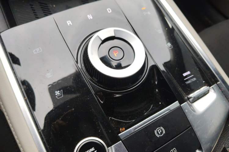 Used Kia Sportage (Chinese Domestic Model) 2023 2.0L HEV Two-Wheel Drive Flagship Edition Gear Lever