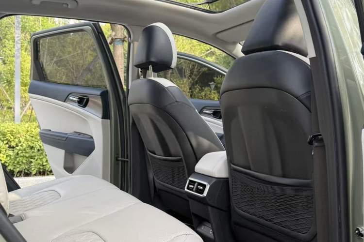 Used Kia Sportage (Chinese Domestic Model) 2023 2.0L HEV Two-Wheel Drive Flagship Edition Interior 5