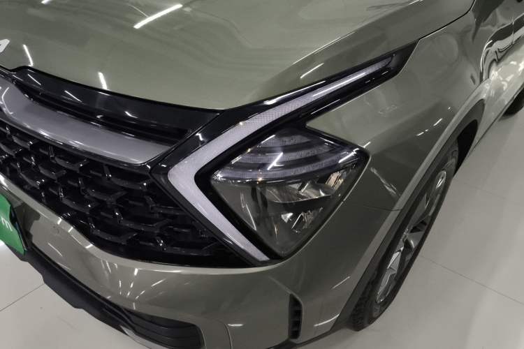 Used Kia Sportage (Chinese Domestic Model) 2023 2.0L HEV Two-Wheel Drive Flagship Edition Left Front Headlight
