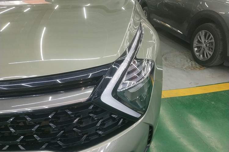 Used Kia Sportage (Chinese Domestic Model) 2023 2.0L HEV Two-Wheel Drive Flagship Edition Left Front Headlight