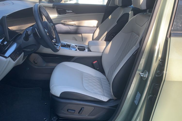 Used Kia Sportage (Chinese Domestic Model) 2023 2.0L HEV Two-Wheel Drive Flagship Edition Left Front Seat