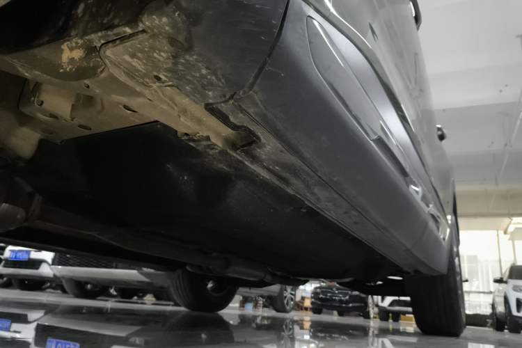 Used Kia Sportage (Chinese Domestic Model) 2023 2.0L HEV Two-Wheel Drive Flagship Edition Left Side Sill