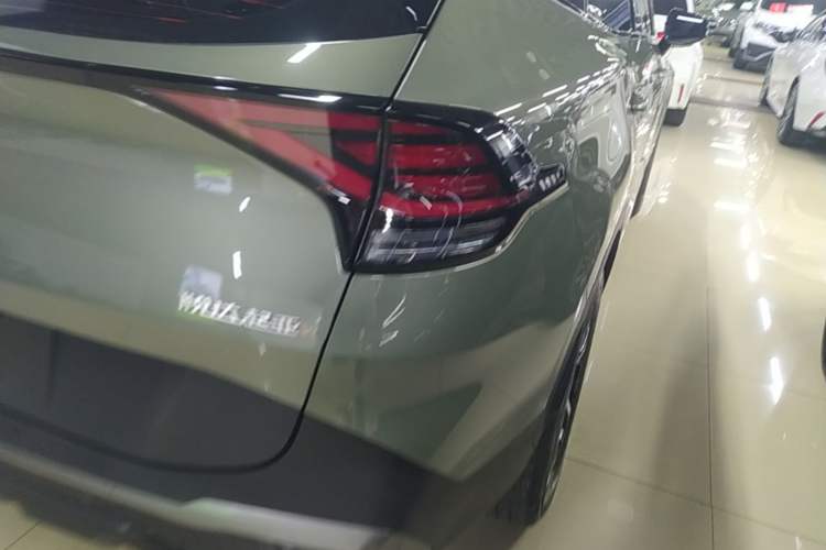Used Kia Sportage (Chinese Domestic Model) 2023 1.5T Two-Wheel Drive Prestige Edition Right Rear Taillight