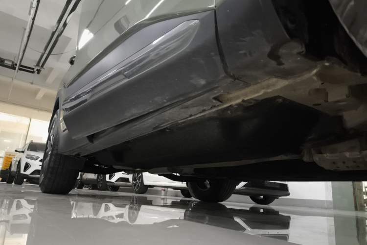 Used Kia Sportage (Chinese Domestic Model) 2023 2.0L HEV Two-Wheel Drive Flagship Edition Right Side Sill